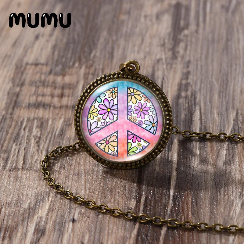 2023 New Hippy Peace Sign Necklace Art Painting Vintage Pendant Round Printed Photo Glass Dome Jewelry Handmade Items