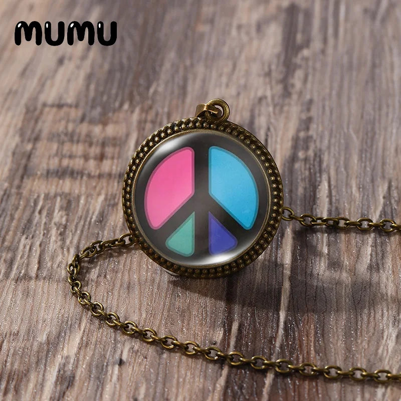 2023 New Hippy Peace Sign Necklace Art Painting Vintage Pendant Round Printed Photo Glass Dome Jewelry Handmade Items