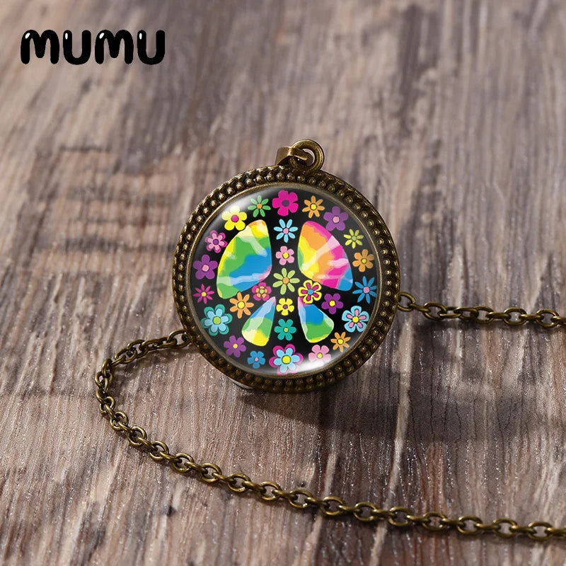 2023 New Hippy Peace Sign Necklace Art Painting Vintage Pendant Round Printed Photo Glass Dome Jewelry Handmade Items